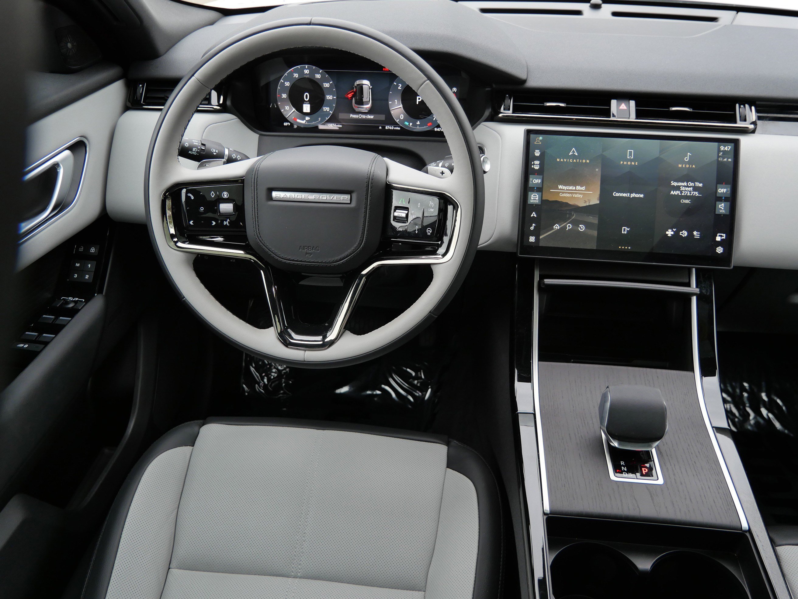 Certified 2026 Land Rover Range Rover Velar S AWD/4WD image 19