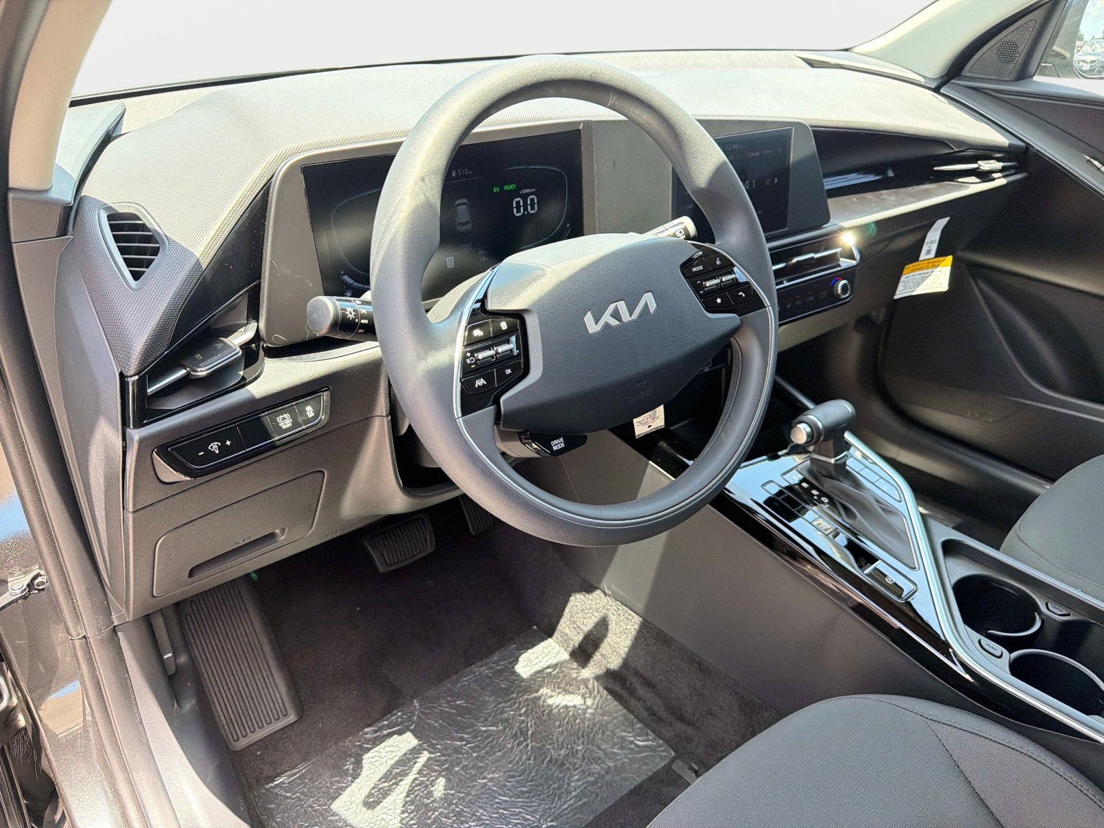New 2026 Kia Niro LX FWD image 16