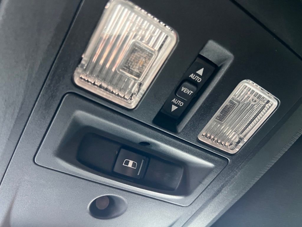 Used 2015 RAM 1500 Limited image 35