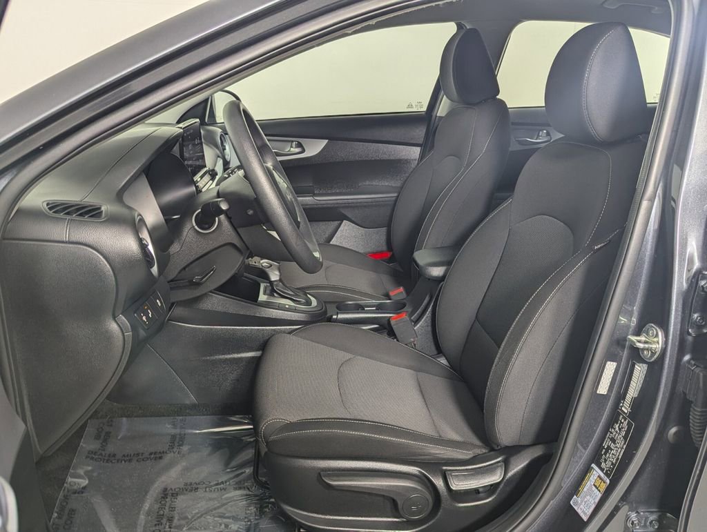 Used 2024 Kia Forte LXS w/ LXS Technology Package FWD image 12