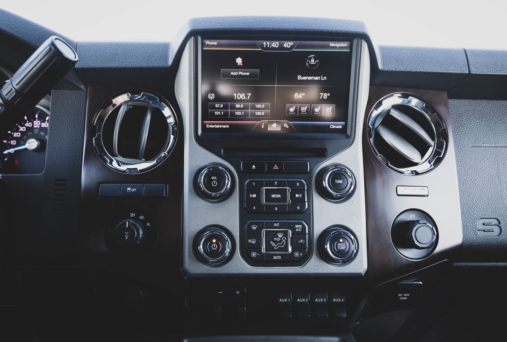 Used 2016 Ford F350 Lariat image 5