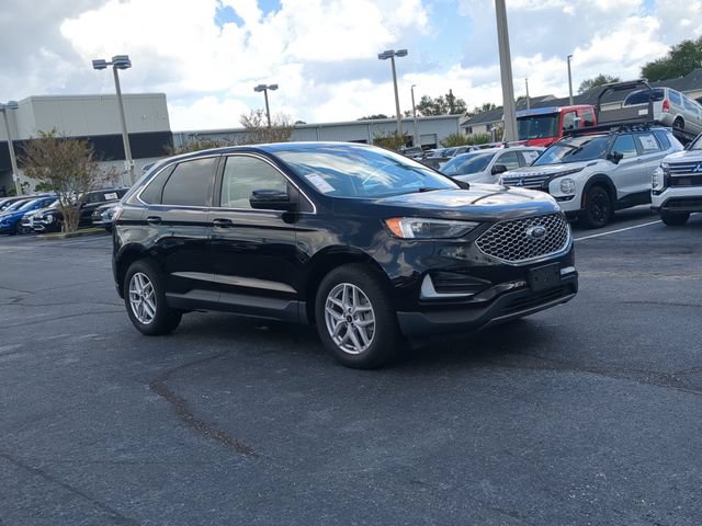 Used 2023 Ford Edge SEL AWD/4WD image 4