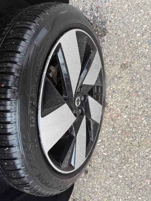 Certified 2023 Volvo C40 P8 Recharge Ultimate w/ Protection Package Premier AWD/4WD image 10