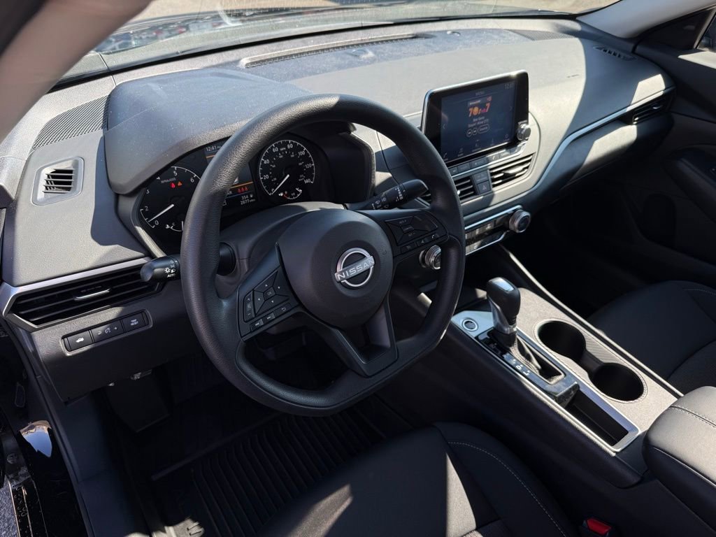 Certified 2025 Nissan Altima 2.5 S image 16