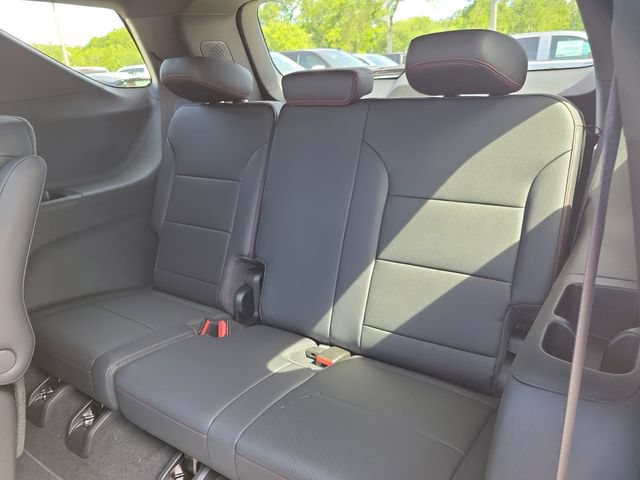New 2026 Chevrolet Traverse Z71 w/ Enhanced Driving Package AWD/4WD image 17