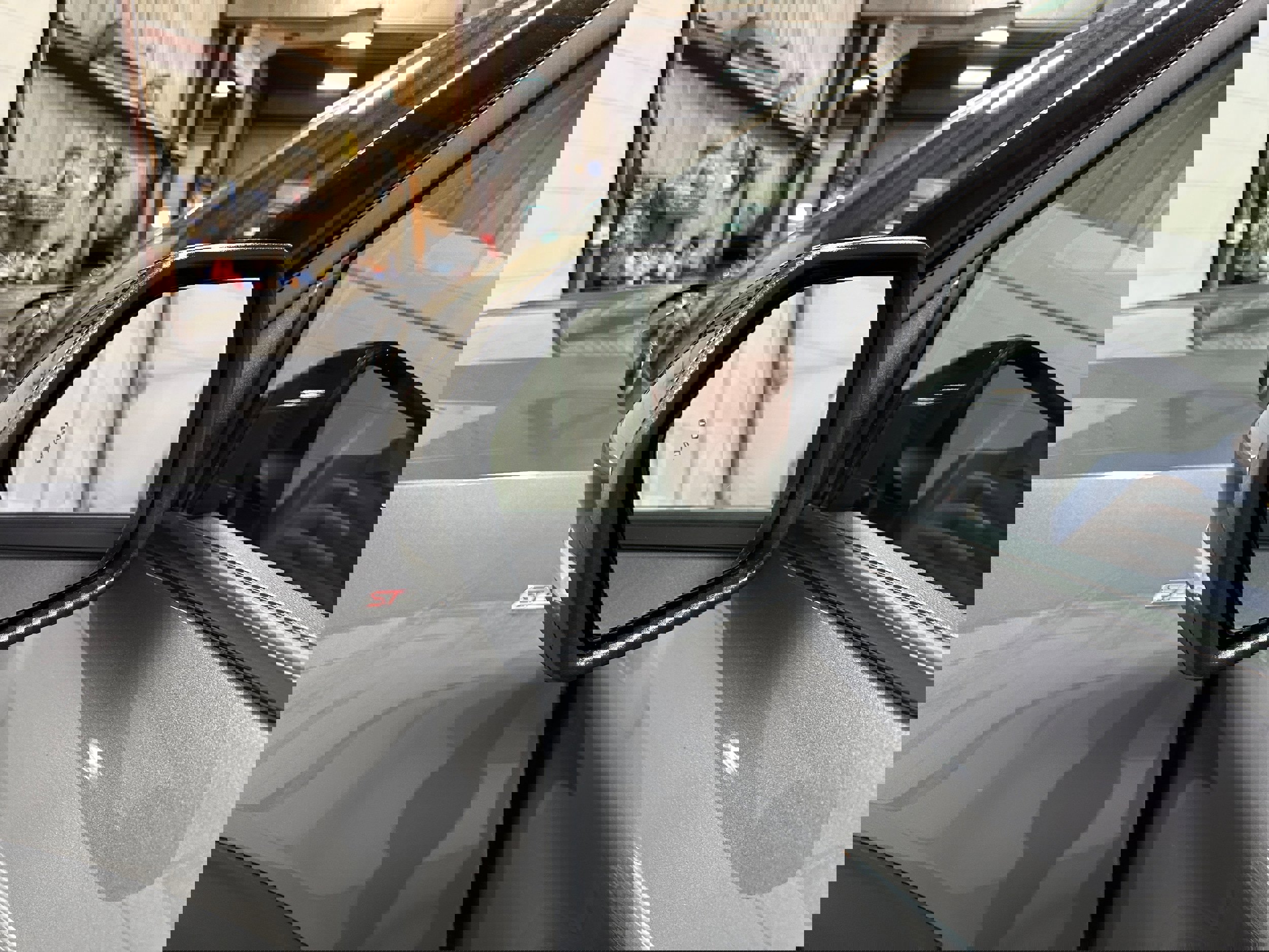 Certified 2025 Ford Explorer ST-Line image 31