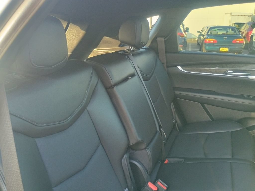 Used 2023 Cadillac XT5 Sportv w/ LPO, Floor Liner Package AWD/4WD image 22