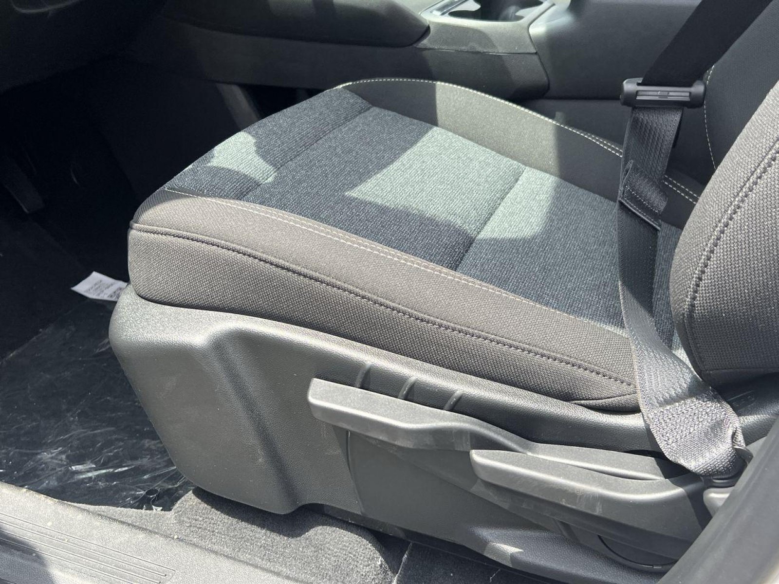 New 2026 GMC Terrain Elevation w/ Technology Package II FWD image 8