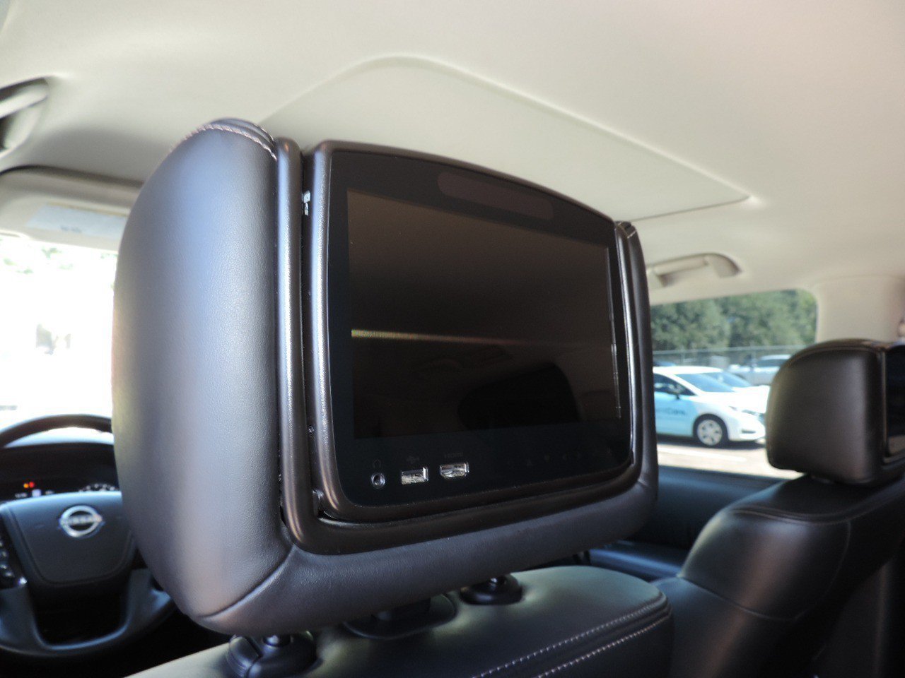 Used 2022 Nissan Armada Platinum w/ Captain's Chairs Package RWD image 23