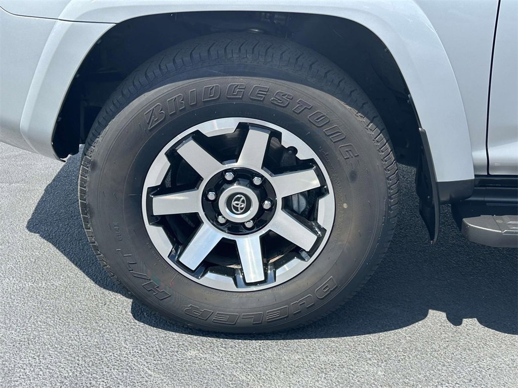 Used 2024 Toyota 4Runner TRD Off-Road Premium image 28