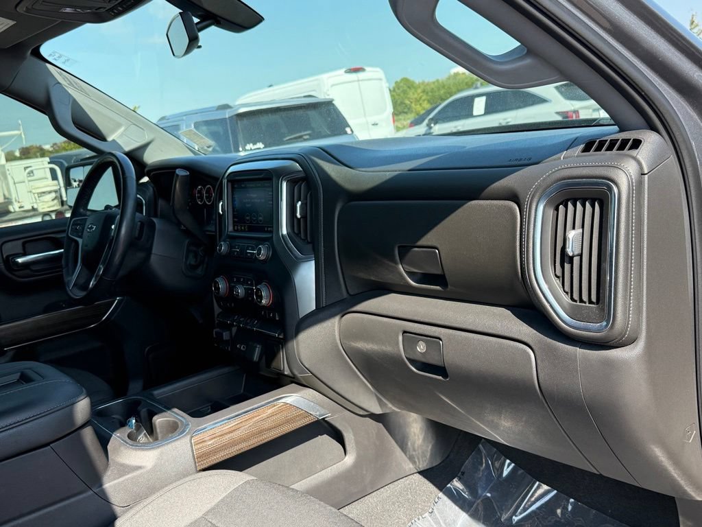 Used 2021 Chevrolet Silverado 1500 LT Trail Boss AWD/4WD image 24