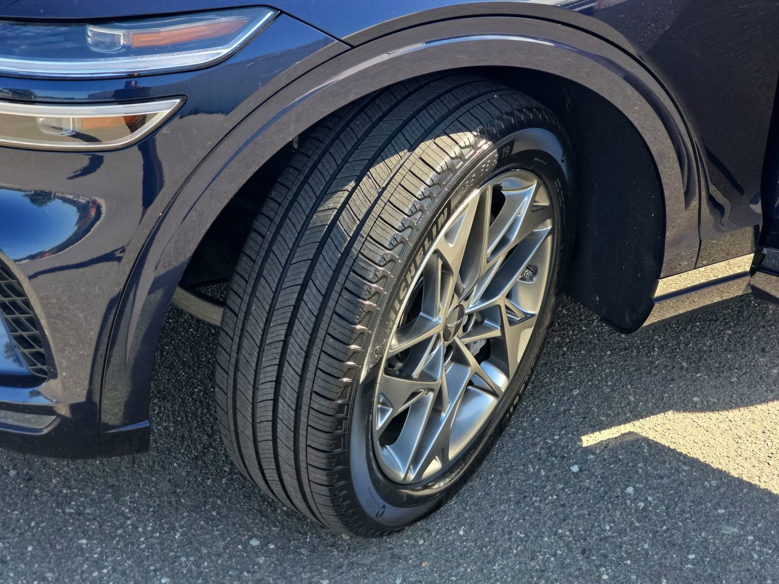 Used 2025 Genesis GV70 2.5T AWD/4WD image 33
