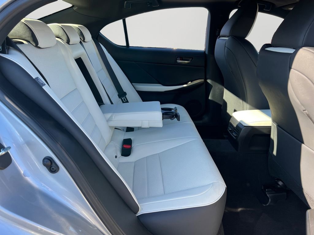 Certified 2025 Lexus IS 350 F Sport image 8