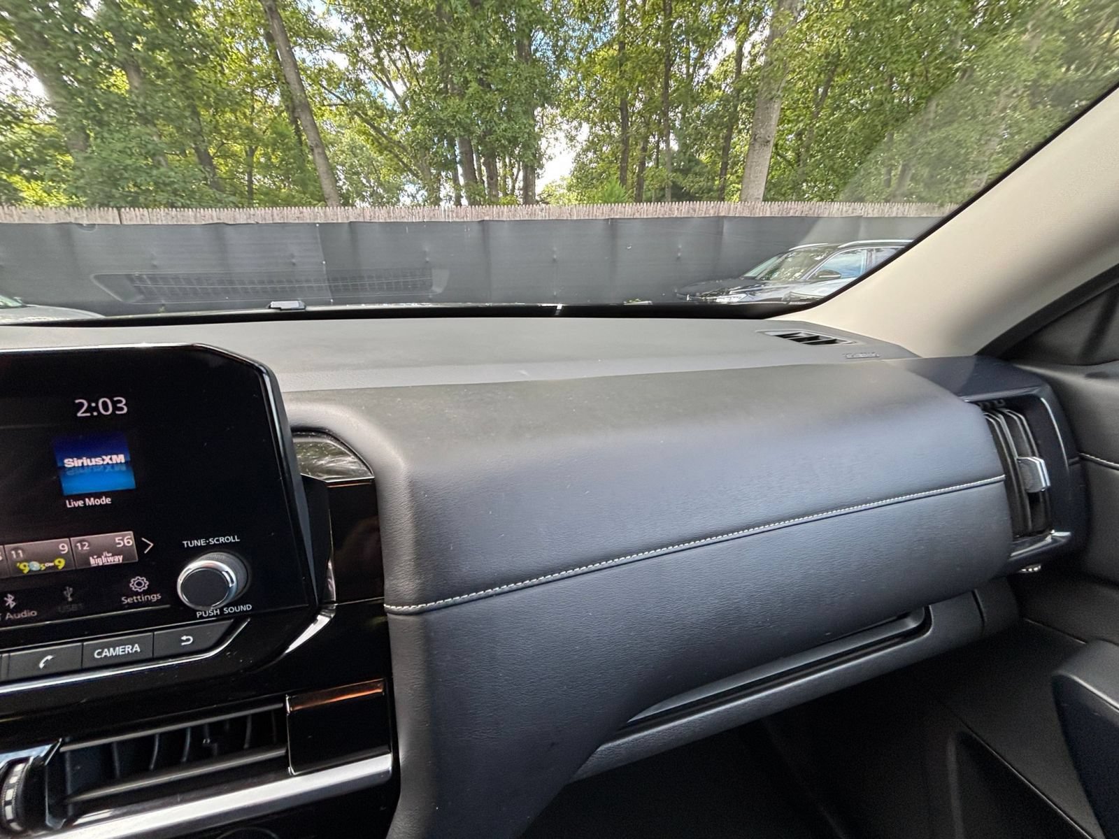 Used 2025 Nissan Pathfinder SV AWD/4WD image 37