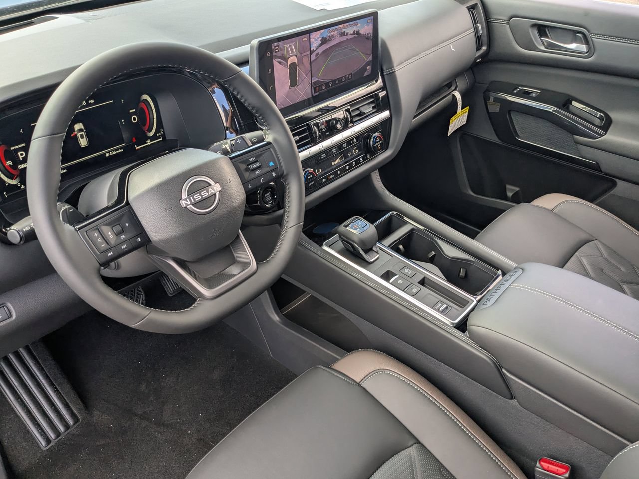 New 2026 Nissan Pathfinder Platinum w/ Cargo Package FWD image 11