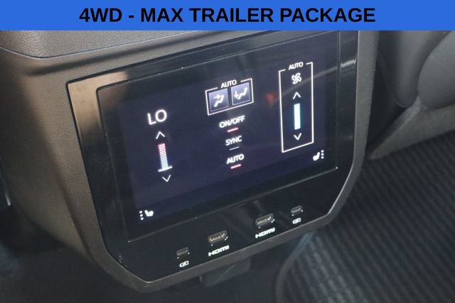 Used 2025 GMC Yukon Denali Ultimate AWD/4WD image 11