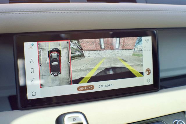 Used 2022 Land Rover Defender 90 S image 32