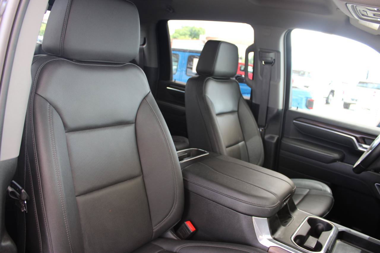 Used 2025 GMC Sierra 3500 SLT w/ SLT Convenience Package AWD/4WD image 19