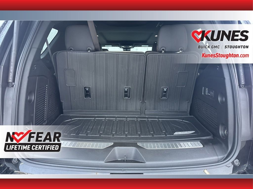 Used 2025 GMC Yukon AT4 image 46