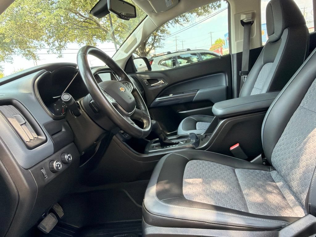 Used 2020 Chevrolet Colorado Z71 w/ Z71 Midnight Edition AWD/4WD image 7