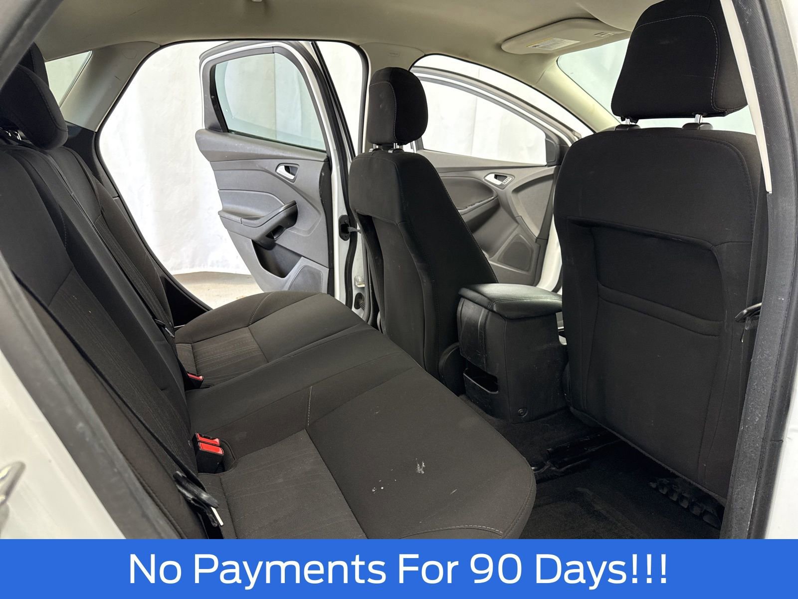 Certified 2018 Ford Focus SE image 29