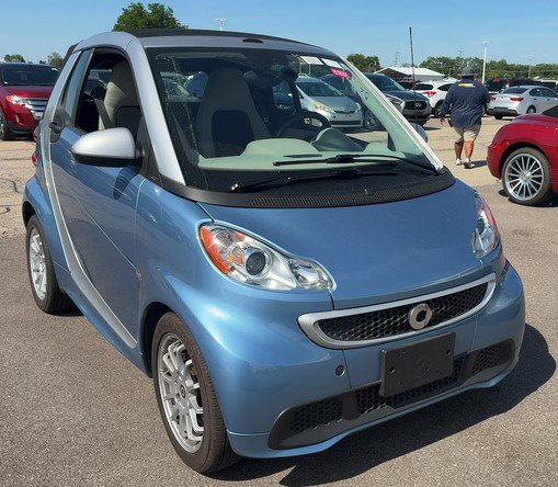 Used 2013 smart fortwo passion RWD image 1