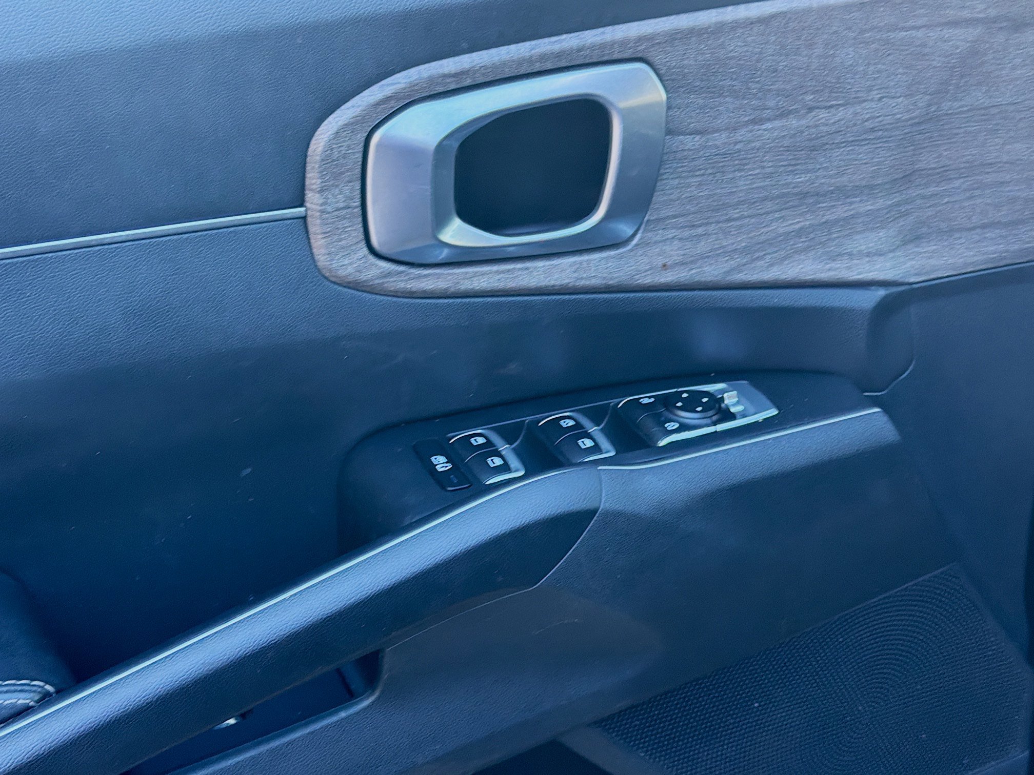 Used 2022 Kia Sorento S image 17