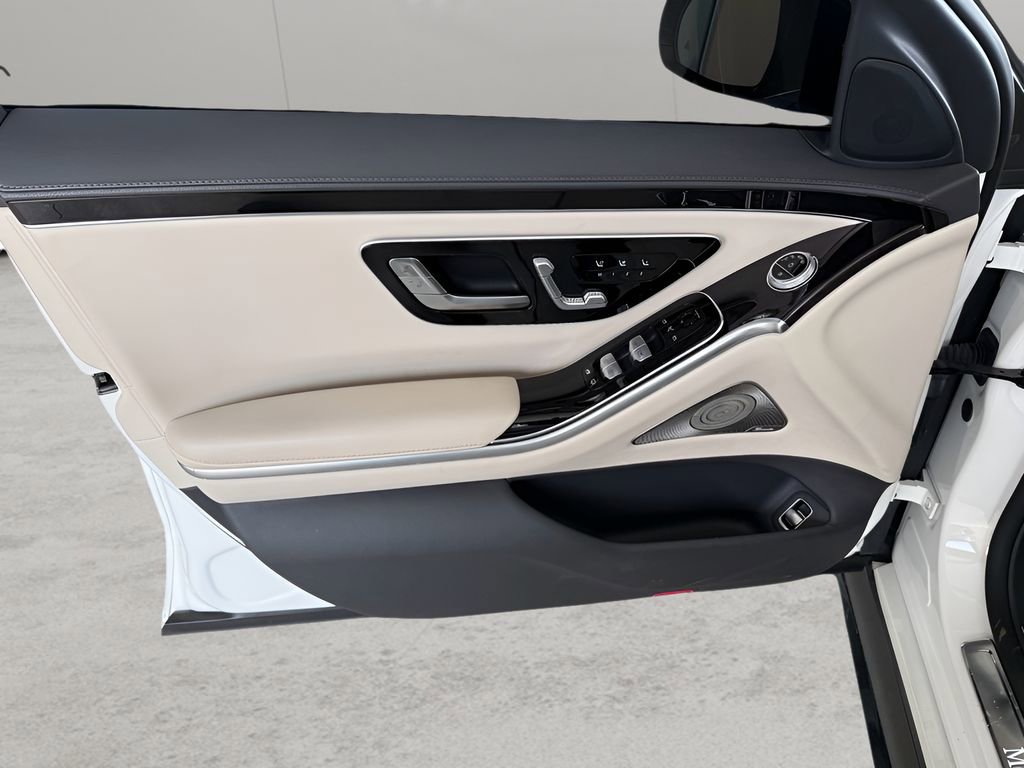 Used 2022 Mercedes-Benz S 500 S500 4MATIC image 9