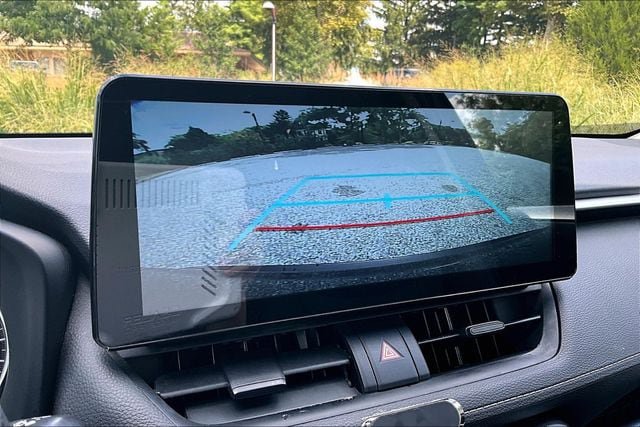 Used 2020 Toyota RAV4 XLE w/ All Weather Liner Package AWD/4WD image 17