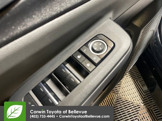 Used 2024 Toyota Prius Limited w/ Limited Premium Package image 11