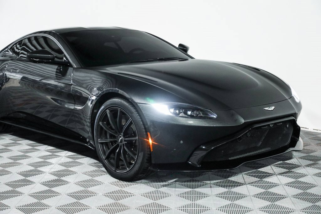 Used 2020 Aston Martin V8 Vantage Coupe image 8