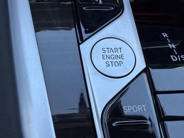 Certified 2025 BMW X6 xDrive40i w/ Climate Comfort Package image 29