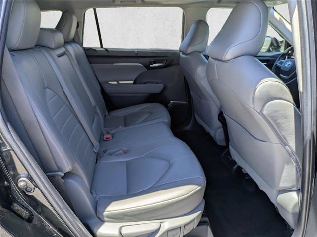 Certified 2023 Toyota Highlander XLE AWD/4WD image 21