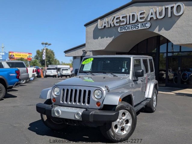 Used 2013 Jeep Wrangler Unlimited Sahara w/ Connectivity Group AWD/4WD image 1