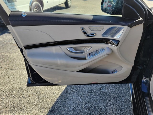 Used 2020 Mercedes-Benz S 560 Sedan image 14
