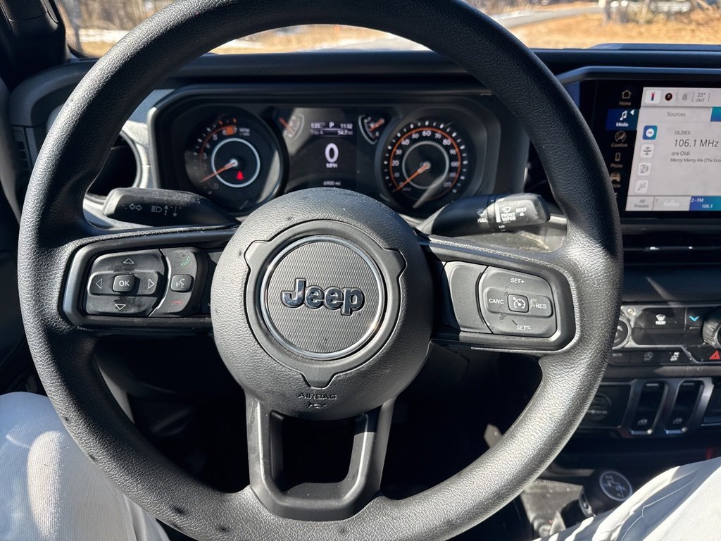 Used 2025 Jeep Wrangler Sport image 12