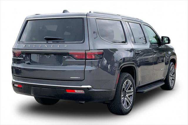 Certified 2024 Jeep Wagoneer Series II w/ Flexible Seating Group RWD image 12