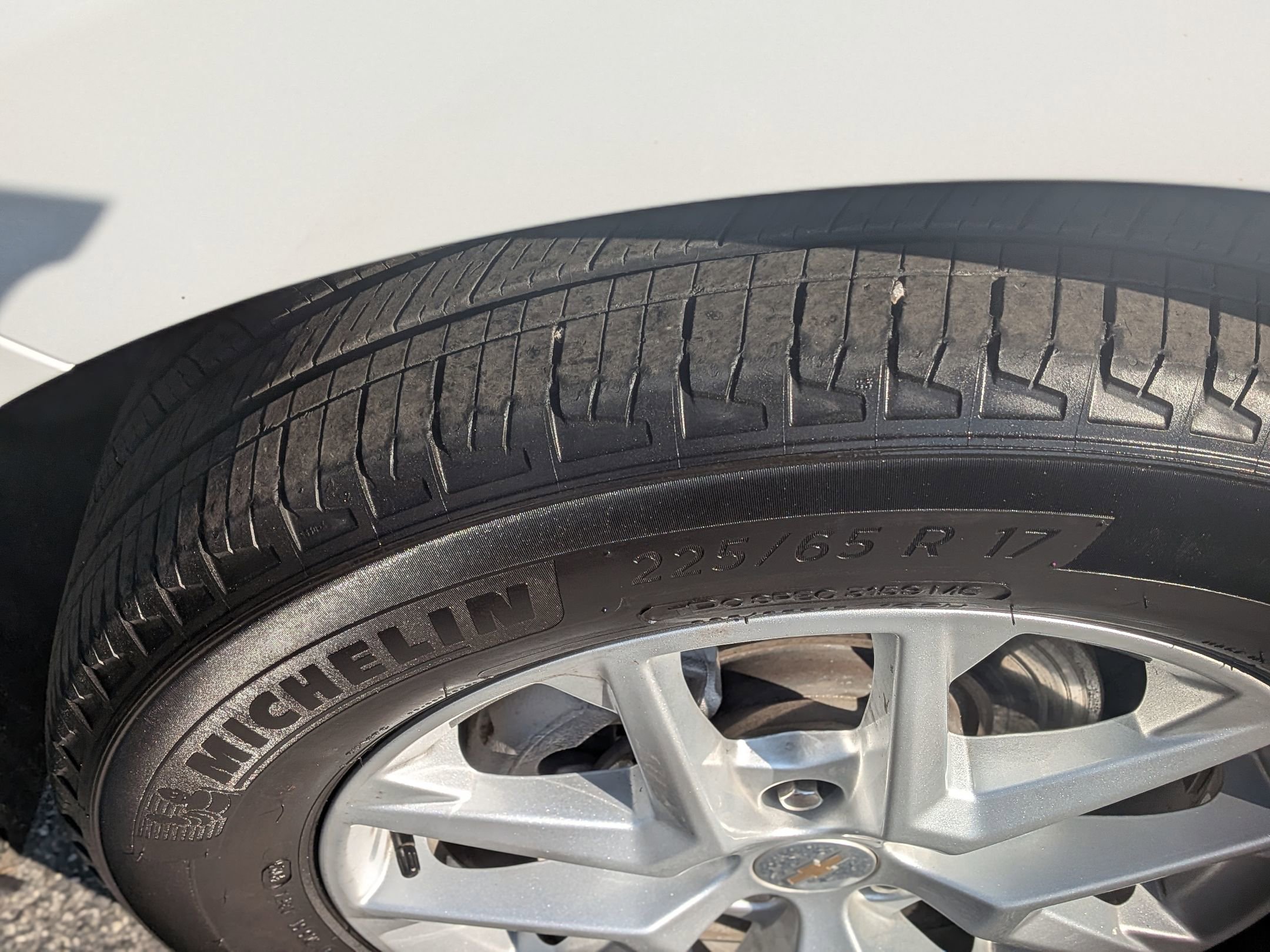 Certified 2024 Chevrolet Equinox LT w/ LPO, Floor Liner Package image 13