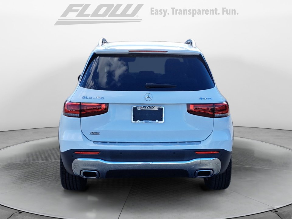 Used 2022 Mercedes-Benz GLB 250 4MATIC image 7