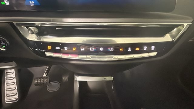 Used 2024 Cadillac Lyriq Tech AWD/4WD image 22