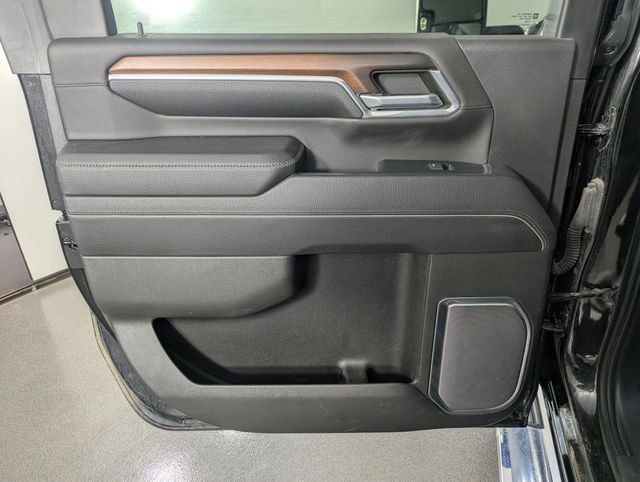 Used 2024 GMC Sierra 3500 Denali w/ Denali Reserve Package AWD/4WD image 14