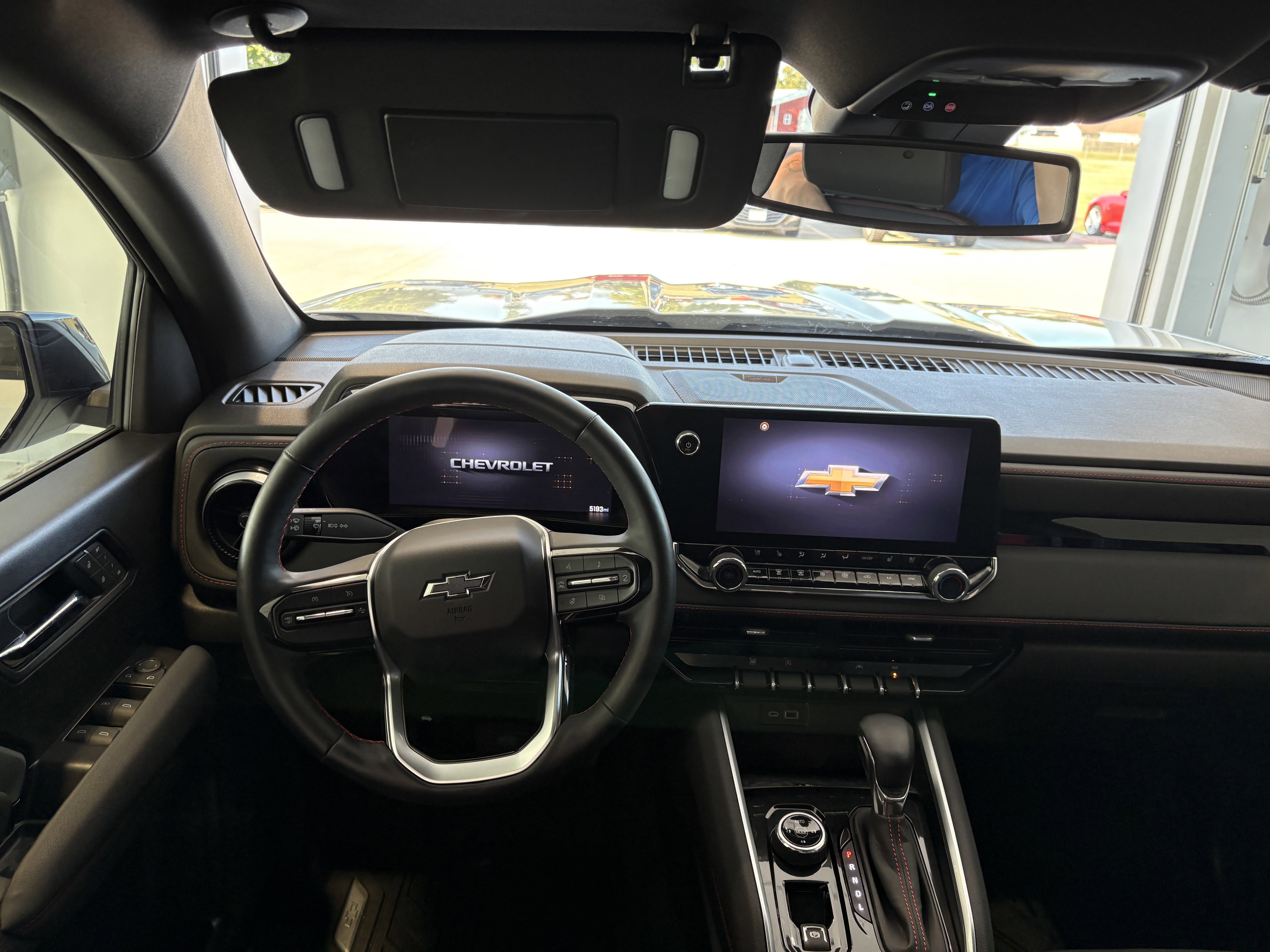 Used 2024 Chevrolet Colorado Z71 w/ Z71 Convenience Package 2 image 12