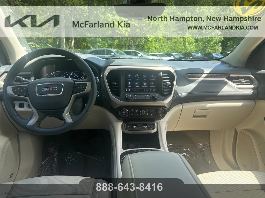 Used 2023 GMC Acadia Denali w/ Denali Technology Package AWD/4WD image 13