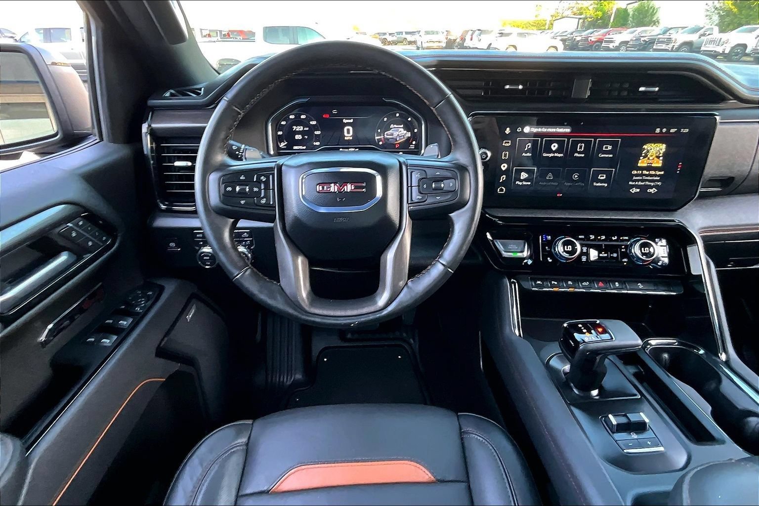Used 2025 GMC Sierra 1500 AT4 w/ AT4 Premium Package AWD/4WD image 5