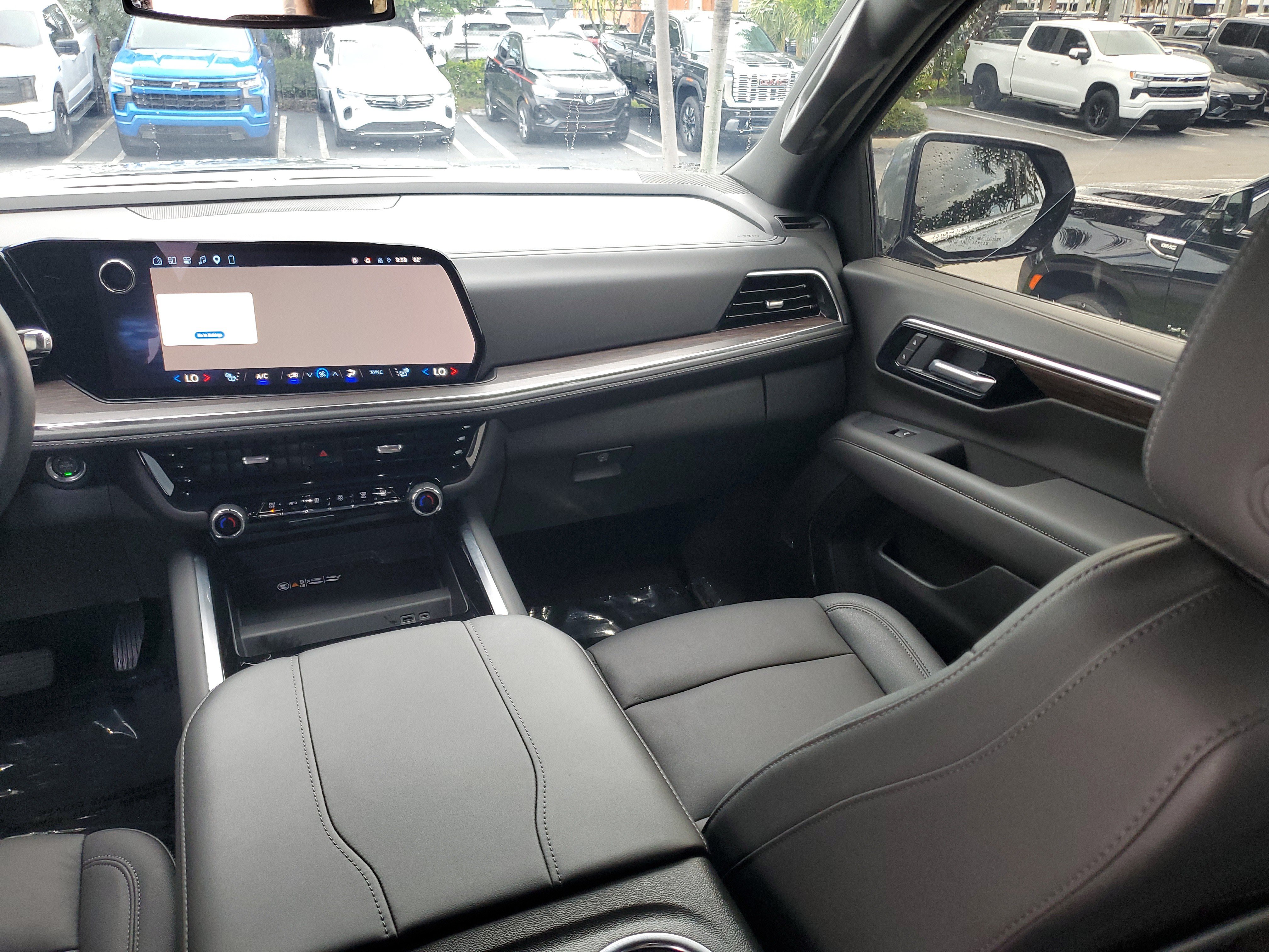 Used 2026 Chevrolet Tahoe LT w/ Comfort Package RWD image 18