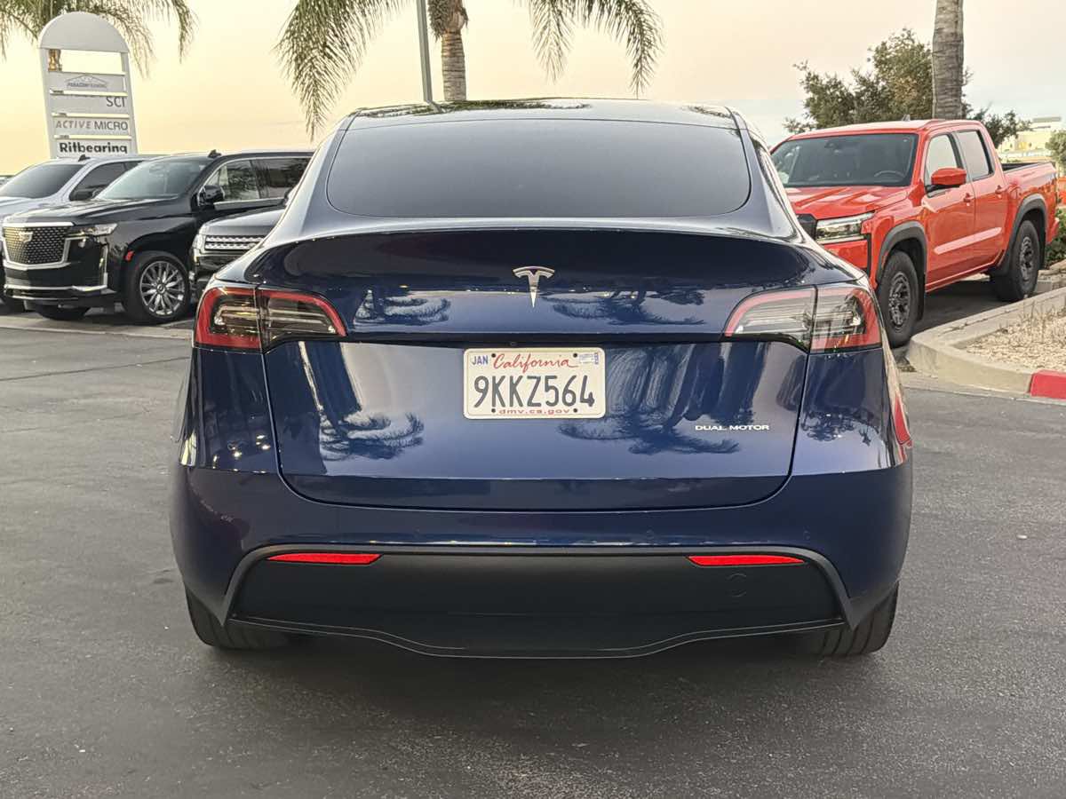 Used 2021 Tesla Model Y Long Range AWD/4WD image 10