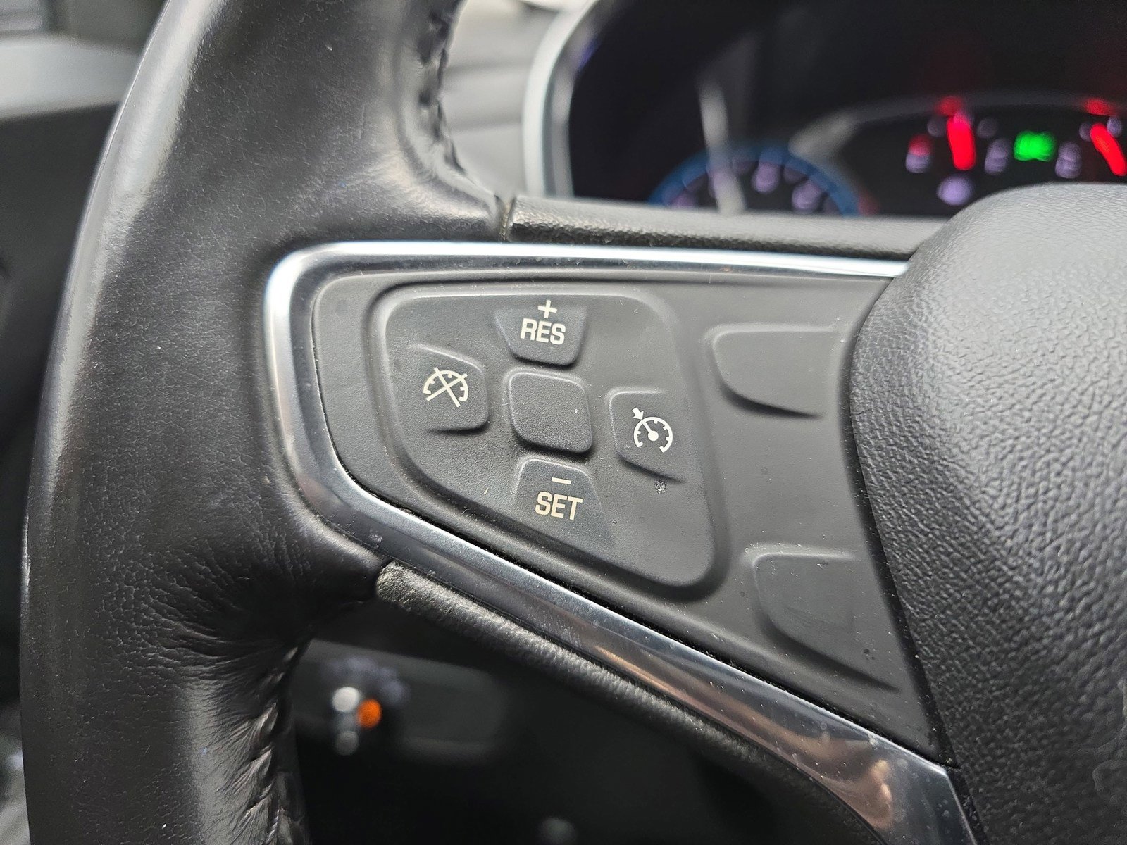 Used 2019 Chevrolet Equinox LT FWD image 31