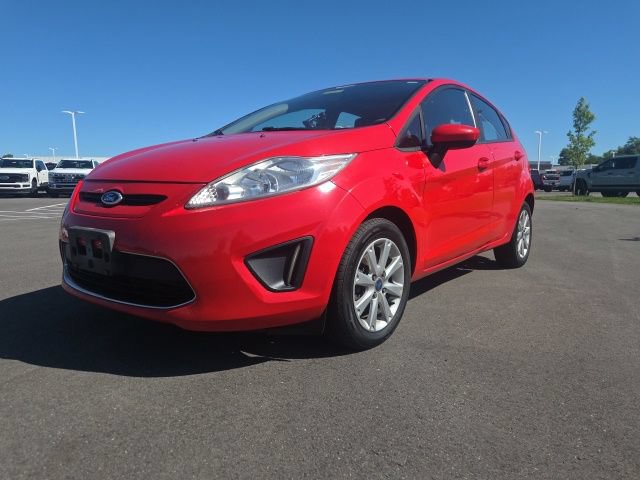 Used 2012 Ford Fiesta SE FWD image 2