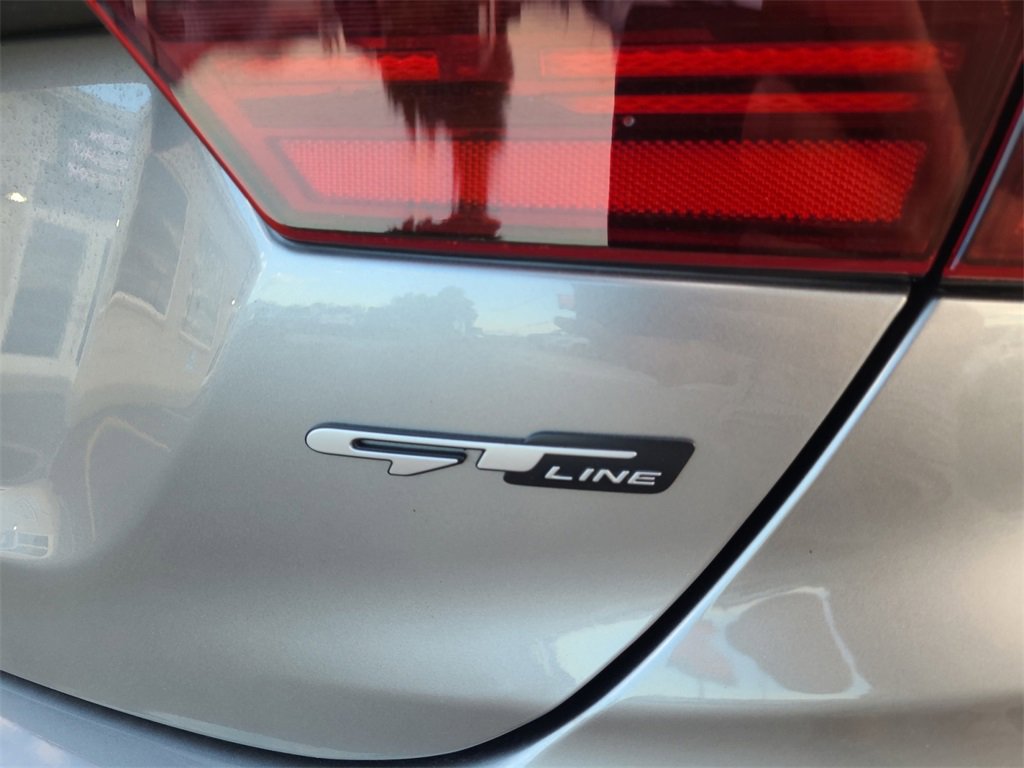 Used 2022 Kia Forte GT-Line w/ GT-Line Premium Package image 16