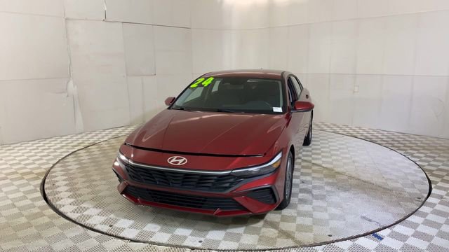 Used 2024 Hyundai Elantra SEL FWD image 6